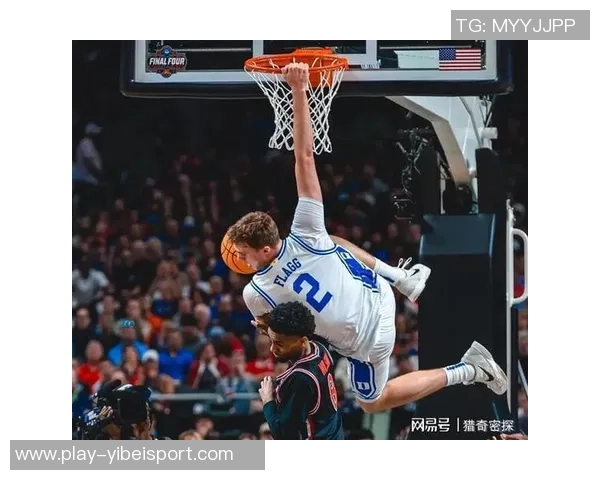 弗拉格谈浓眉交易心声祝福他与队友未来顺利感慨自己仍在队中奋斗 弗拉格谈浓眉交易心声祝福他与队友未来顺利感慨自己仍在队中奋斗